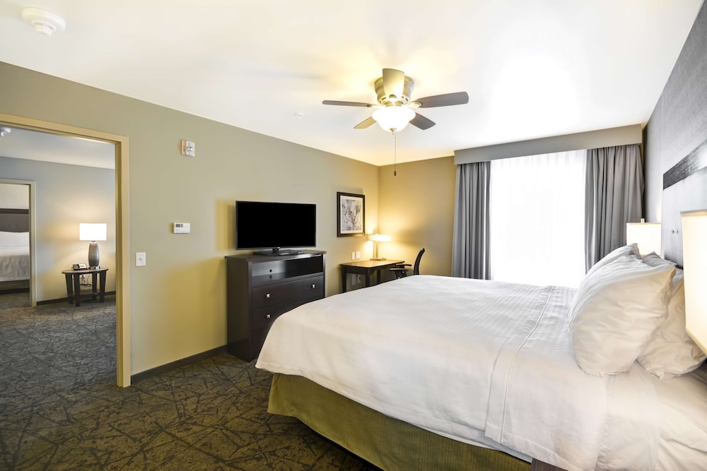 Suite, 2 Bedrooms, Accessible, Non Smoking (hearing acc) photo 1