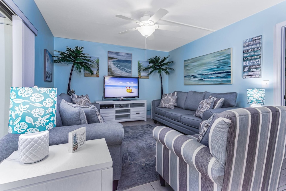 Condo (Pineapple Cove Walk to Beach) photo 1