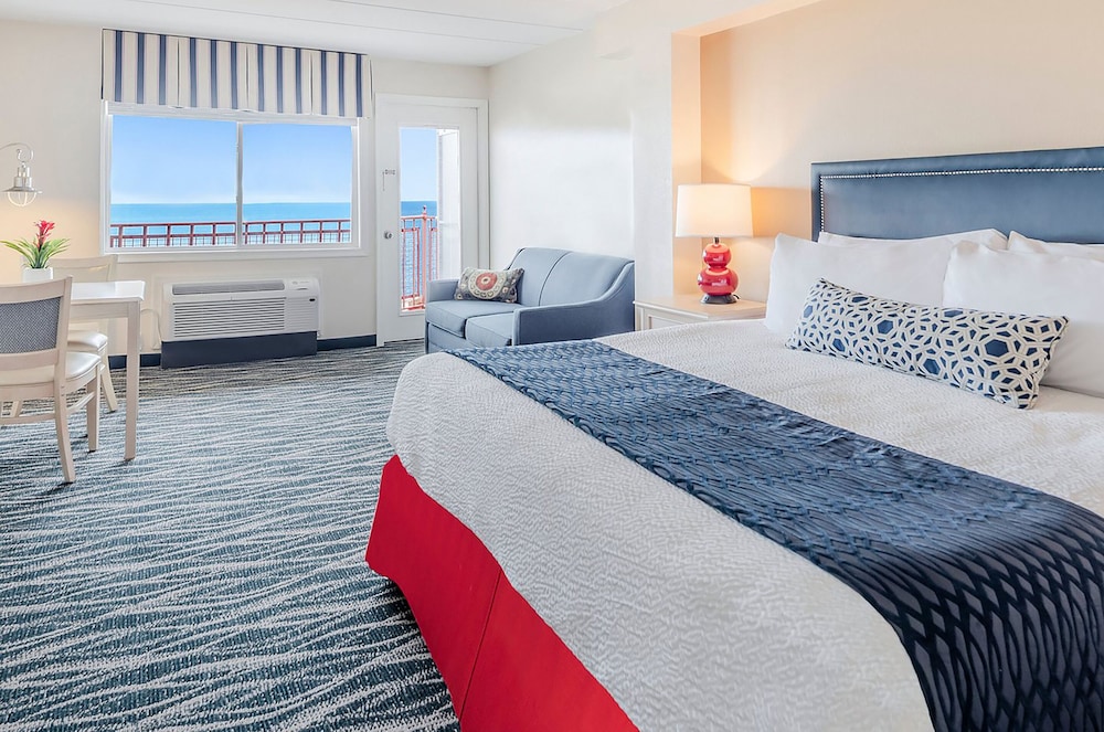 Studio Suite, 1 King Bed with Sofa bed, Oceanfront