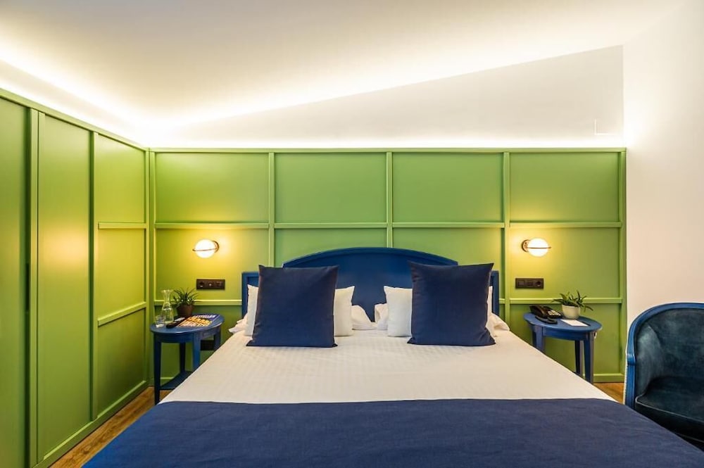 Deluxe Studio, 1 Double Bed with Sofa bed, Non Smoking - Photo 3
