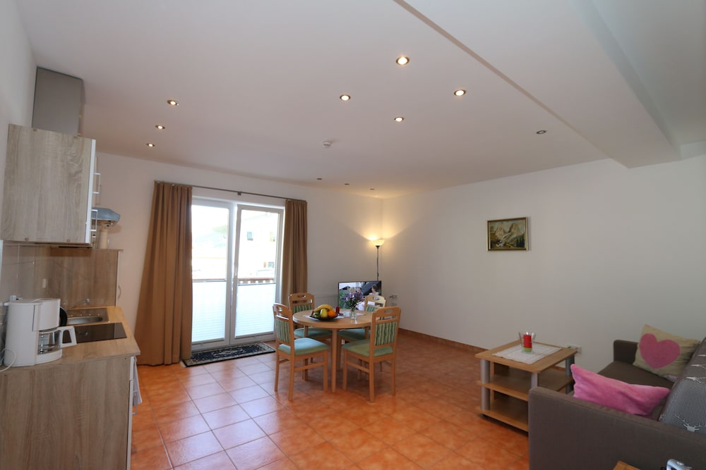 Apartment (Kohlberg) photo 3