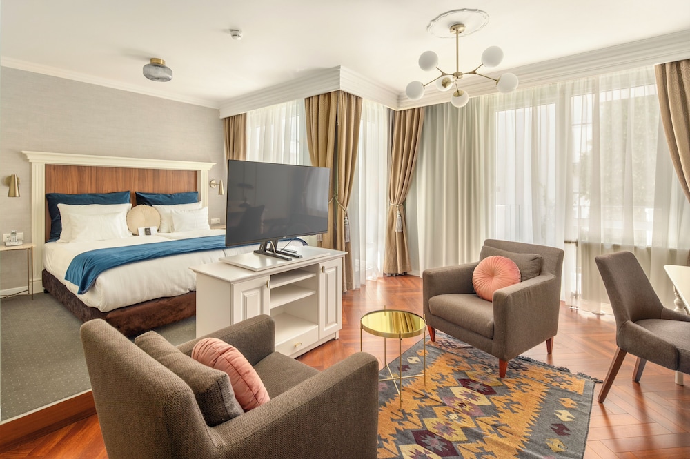 Superior Junior Suite - Photo 8