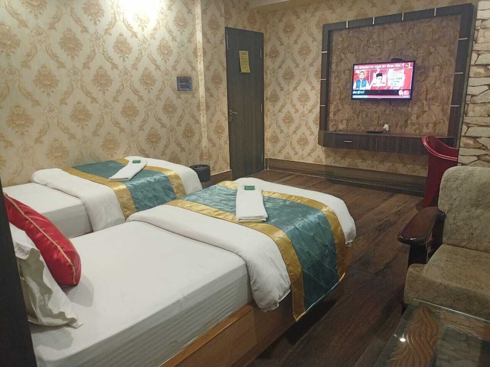 Deluxe Double Room photo 2