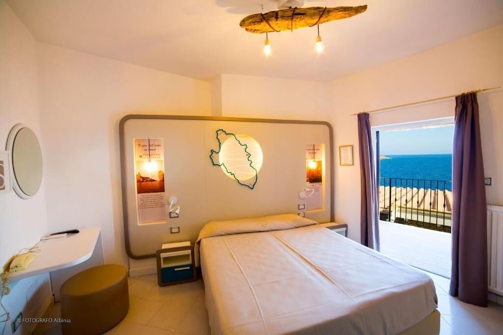 Economy Double or Twin Room, Sea View