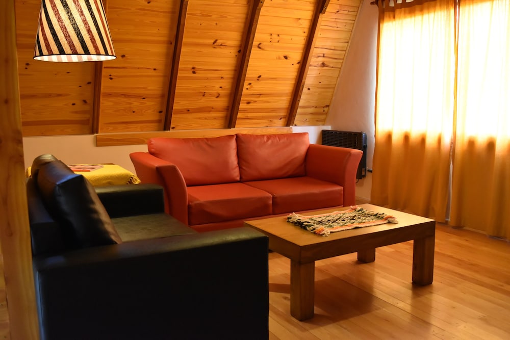 Comfort Chalet, 2 Bedrooms, Bay View, Beachfront photo 1