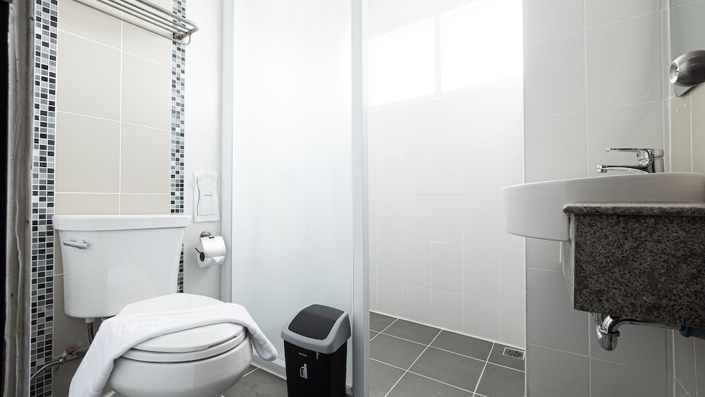 Deluxe Triple Room - Photo 3