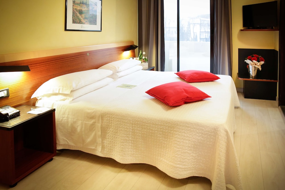 Comfort Double Room Single Use - Photo 4