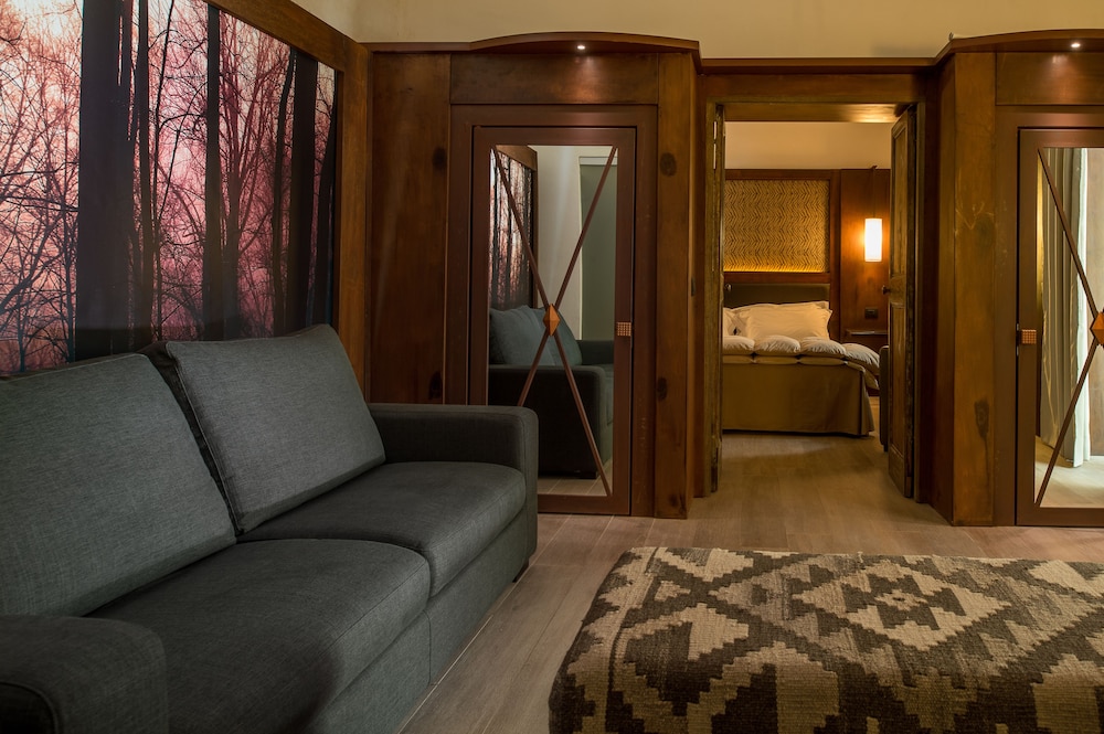 Suite photo 1