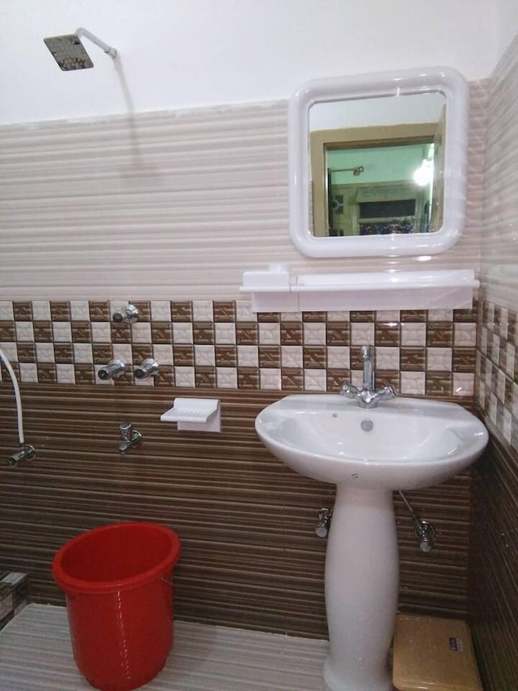 Deluxe Double or Twin Room photo 2