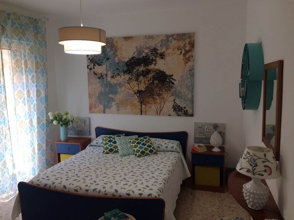 Standard Triple Room, Balcony, City View (Azzurra)