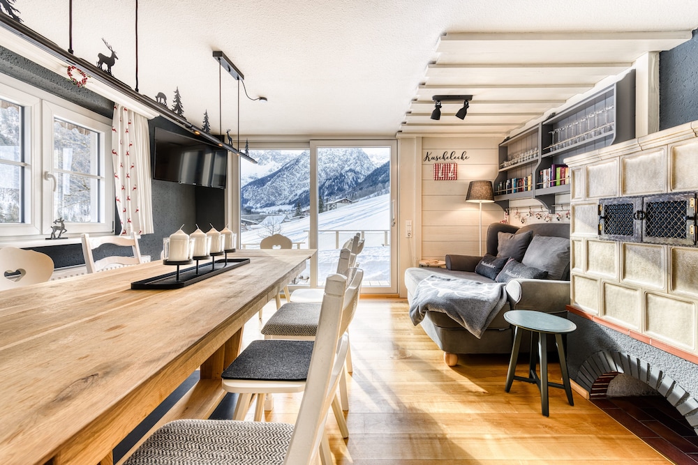 House (incl. Cleaning Fee, Laundry Package & City Tax)