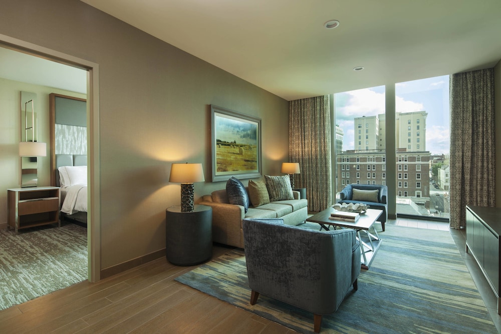 Executive Suite, 1 Bedroom (Mobility Accessible, Tub) photo 2
