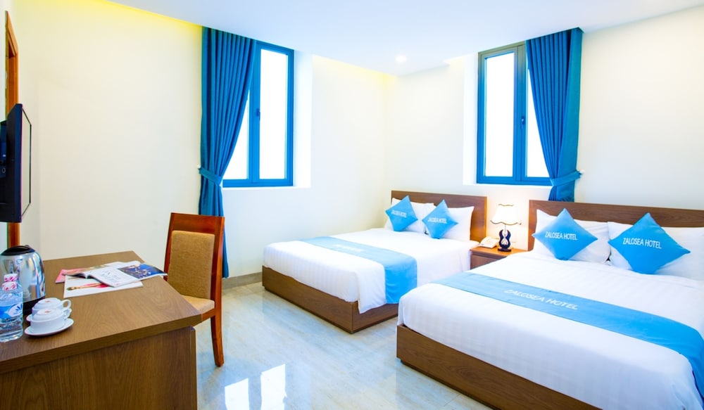 Deluxe Triple Room, City View