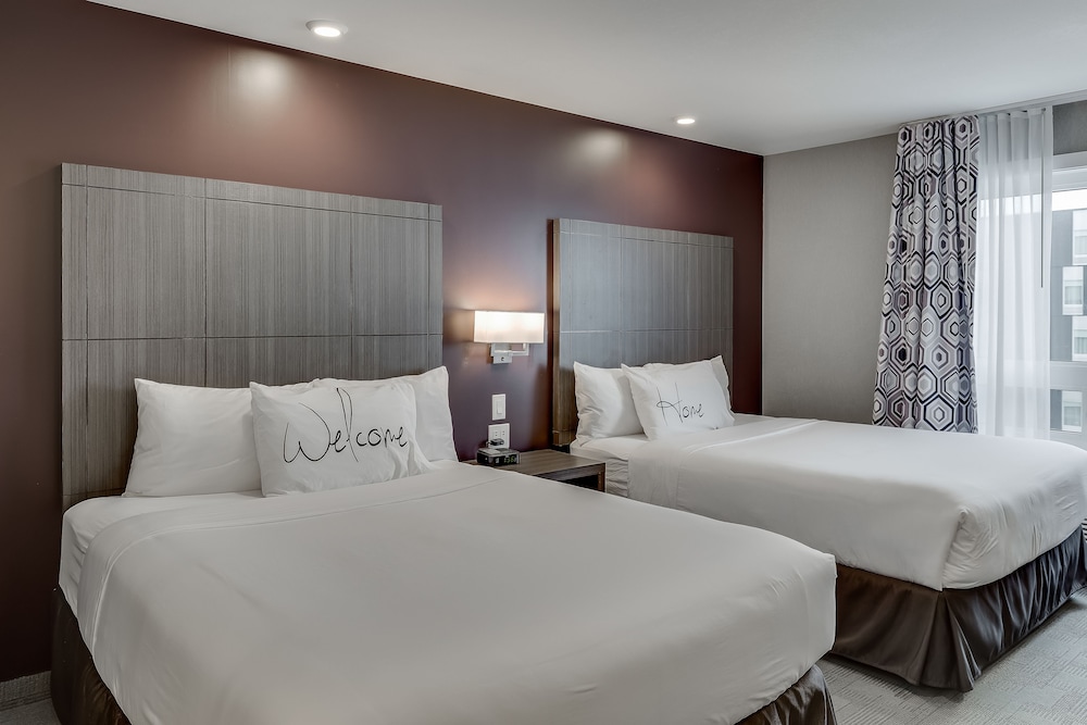 Standard Suite, 2 Queen Beds, Kitchenette photo 3