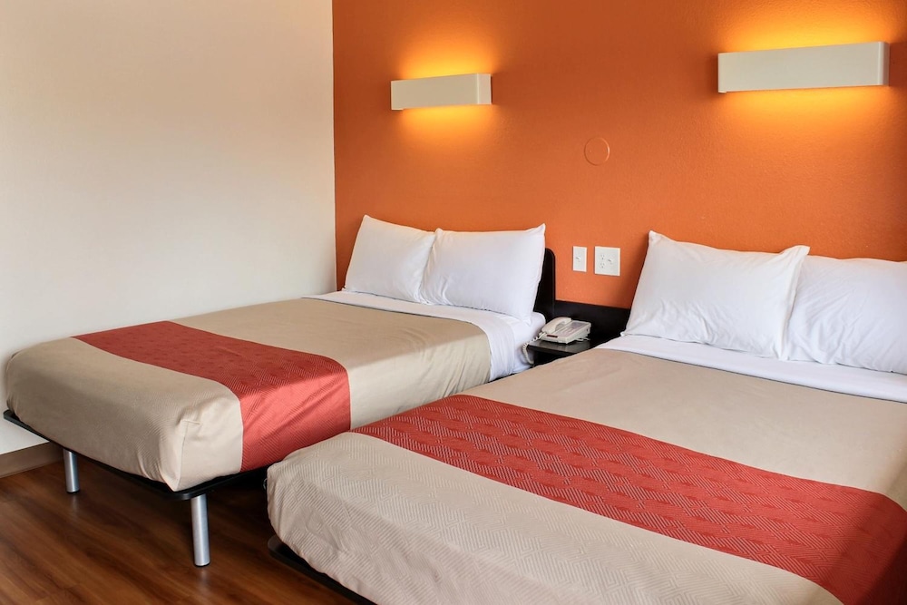 Deluxe Room, 2 Double Beds, Non Smoking, Refrigerator & Microwave