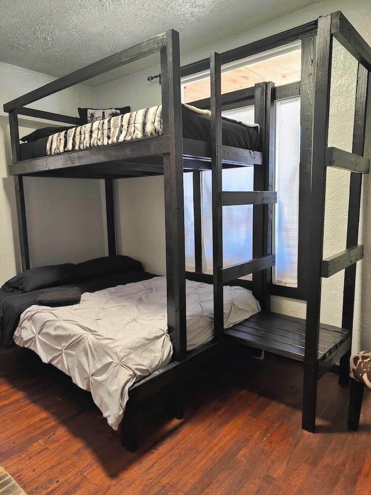 Basic Shared Dormitory