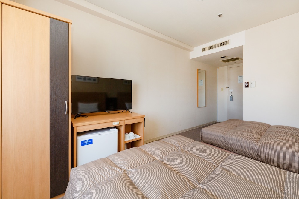 Superior Twin Room, Non Smoking - Photo 3