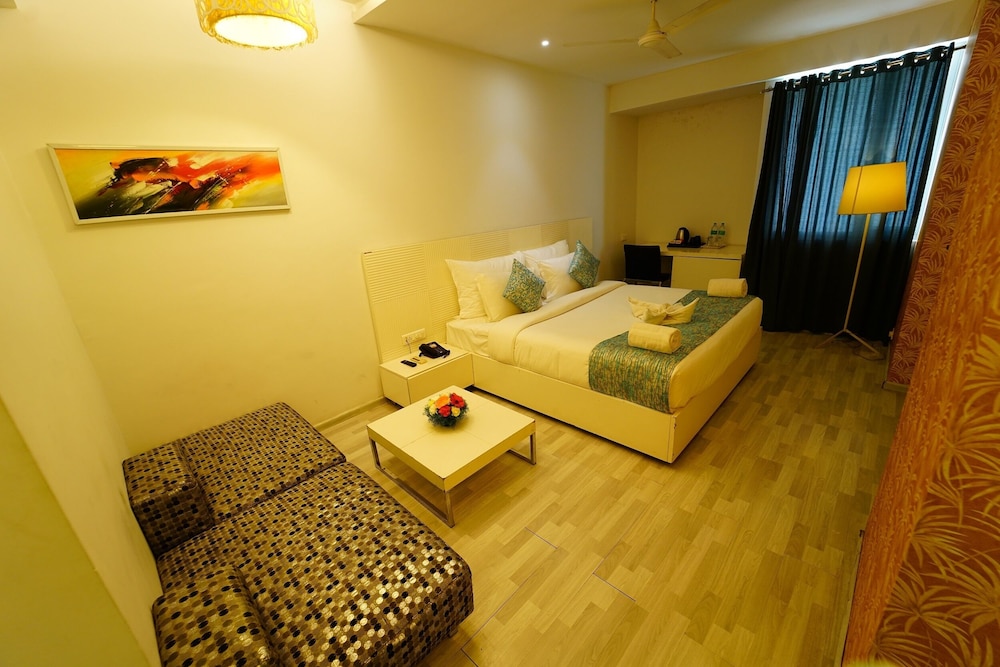 Suite A/C Room