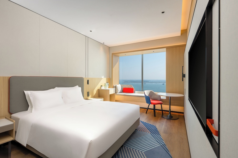Standard Room, 1 King Bed, Sea View