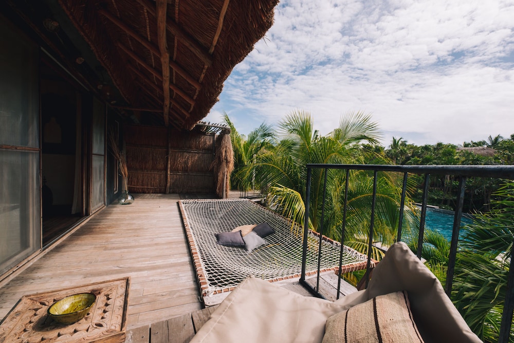 Junior Suite, Pool View - Photo 5