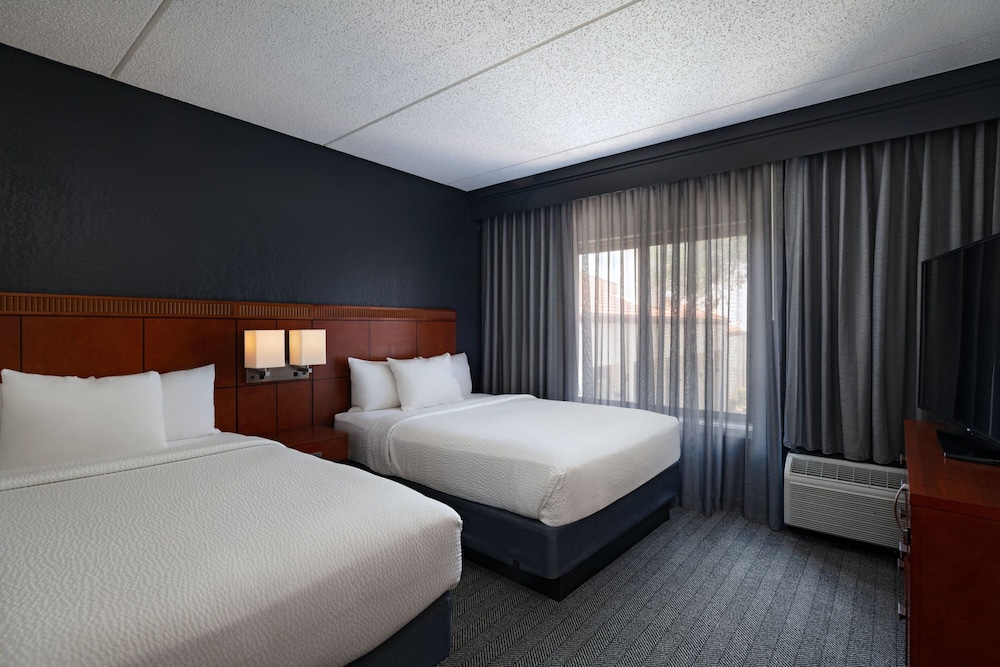 Suite, 1 Bedroom photo 2