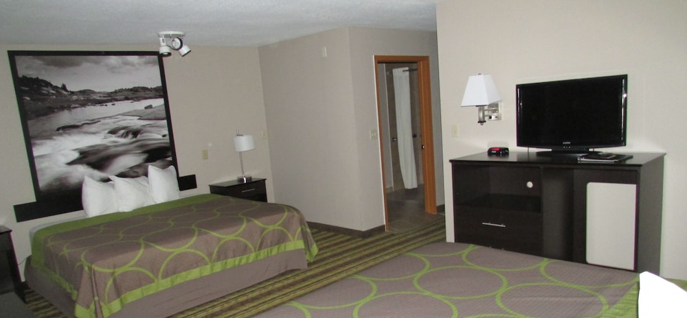 Room, 2 Queen Beds, Accessible, Non Smoking (Mobility) - Photo 3