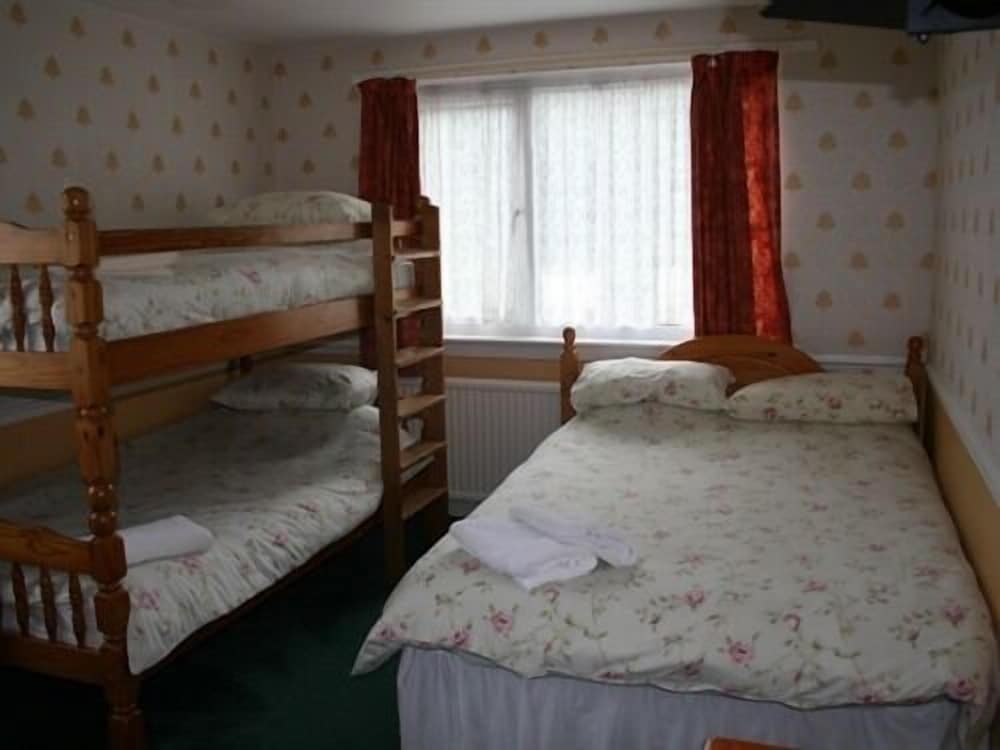 Suite, Ensuite (Sleeping 3 People) photo 1