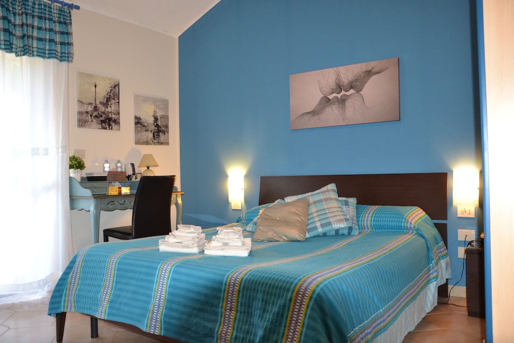 Double or Twin Room photo 1
