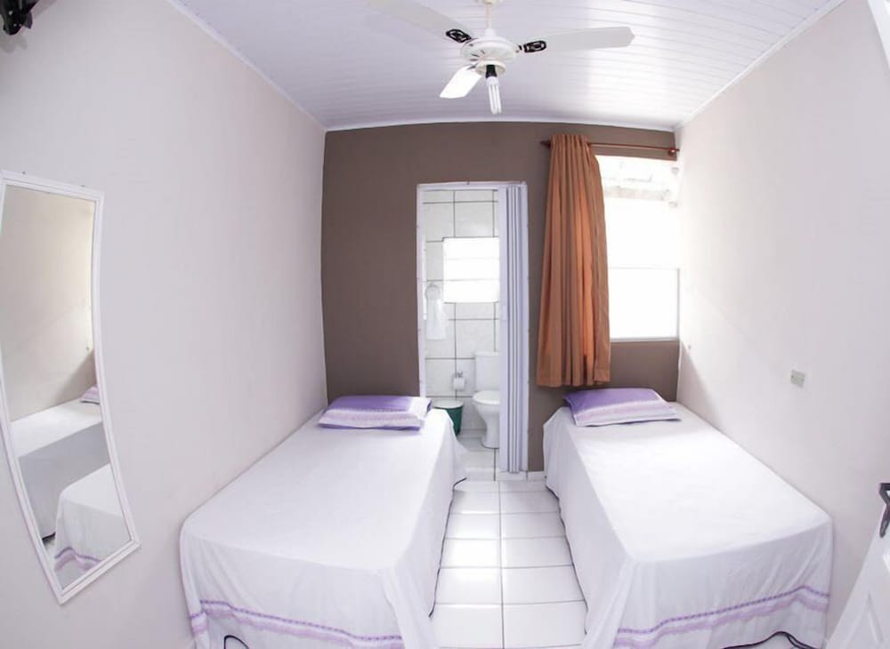 Economy Twin Room photo 1