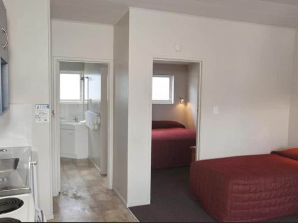 One Bedroom Unit photo 1