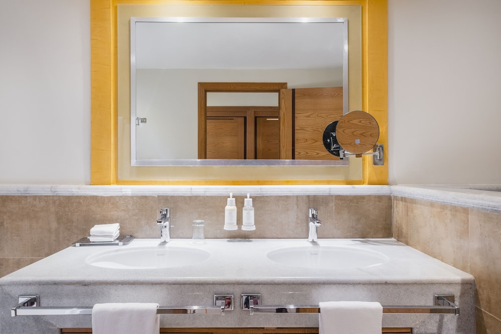 Junior Suite, Ocean View (Panoramic) photo 2