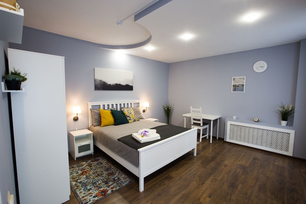 Economy Room, Shared Bathroom, Courtyard View
