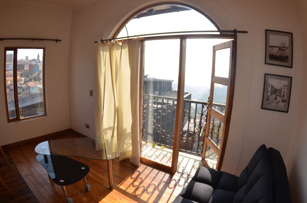 Standard Apartment, Ocean View, Tower photo 1