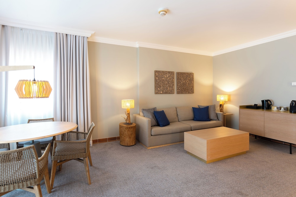 Junior Suite, 1 Bedroom, Garden View