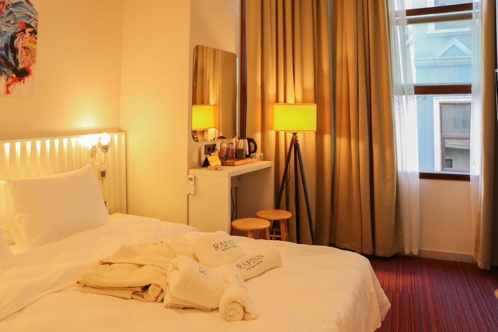 Deluxe Double Room photo 2