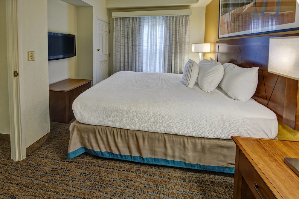 Suite, 1 Double Bed - Photo 2