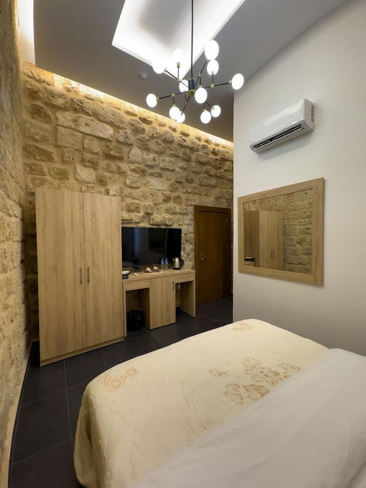 Basic Room photo 2