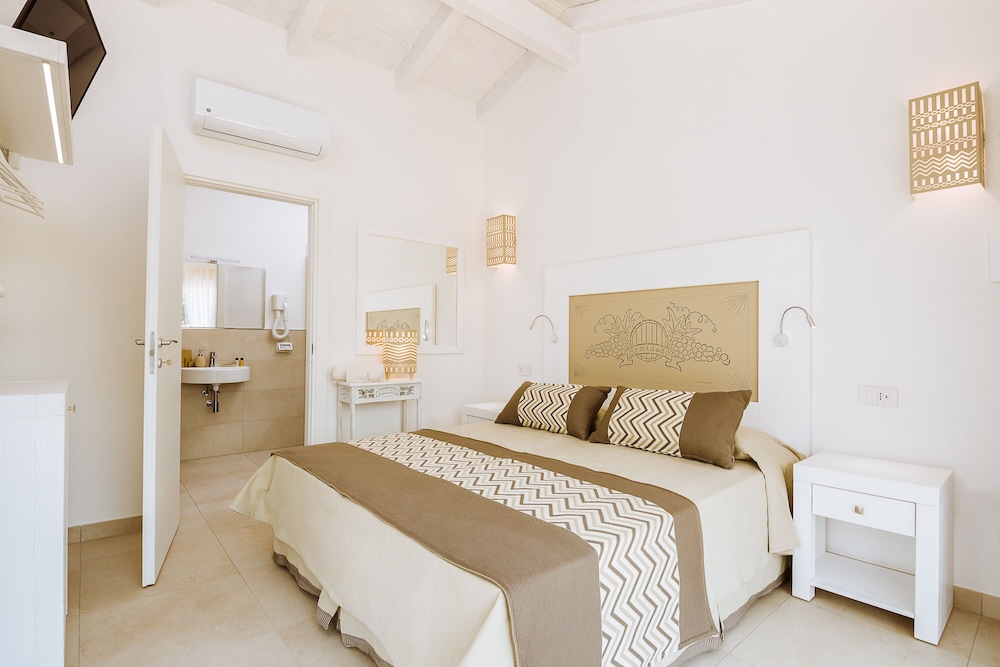 Comfort Room, 1 King Bed, Non Smoking, Vineyard View