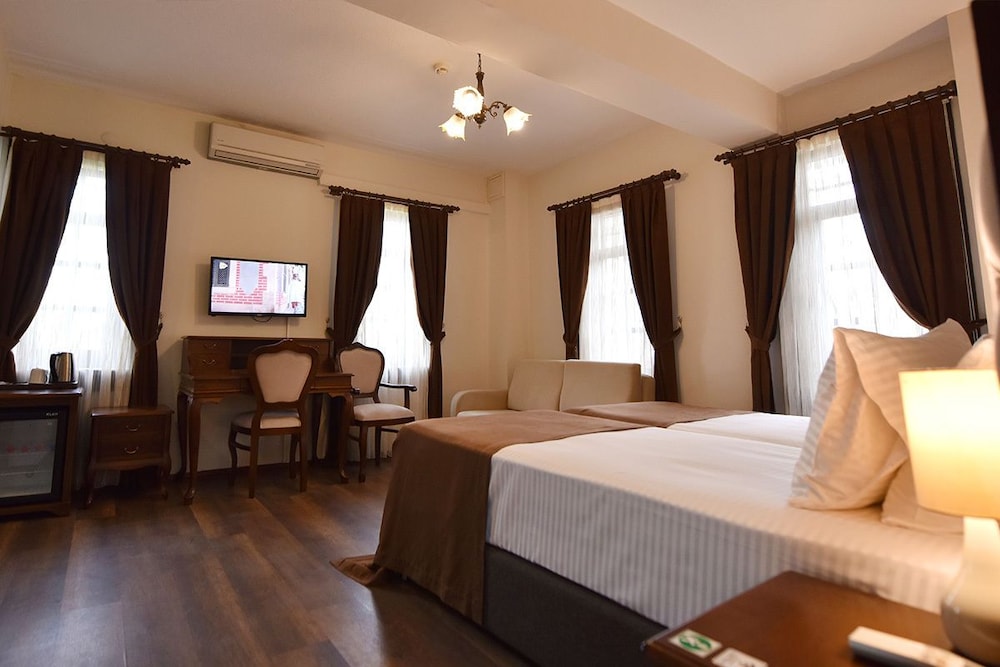Deluxe Double Room, Balcony photo 1