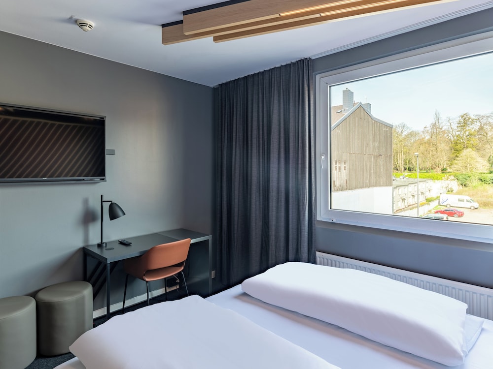 Premium Double Room - Photo 6