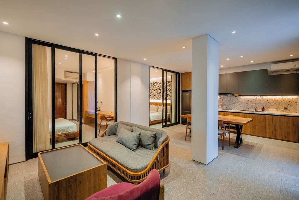 Deluxe Apartment