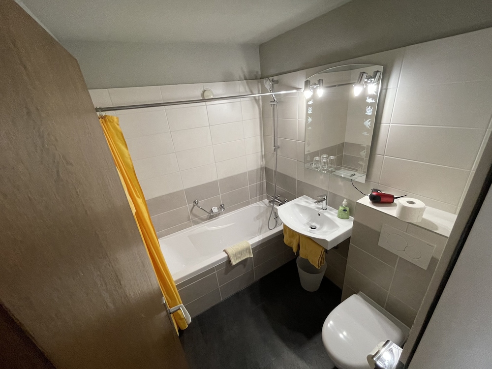 Classic Triple Room photo 2