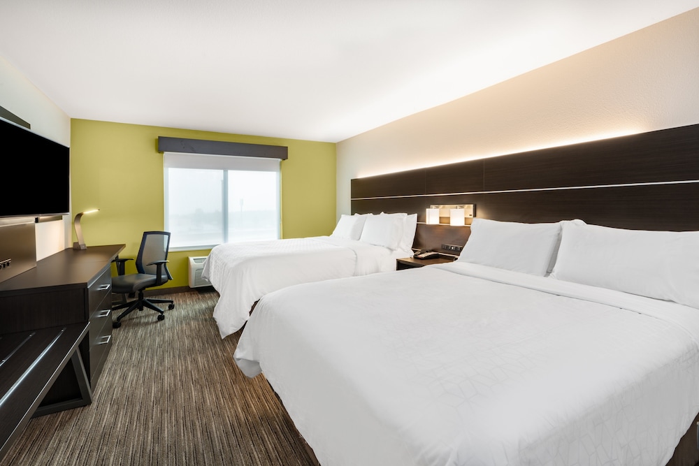 Suite, 2 Queen Beds, Mountain View - Photo 5