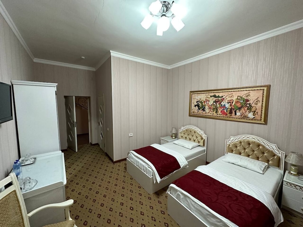 Standard Twin Room - Photo 1