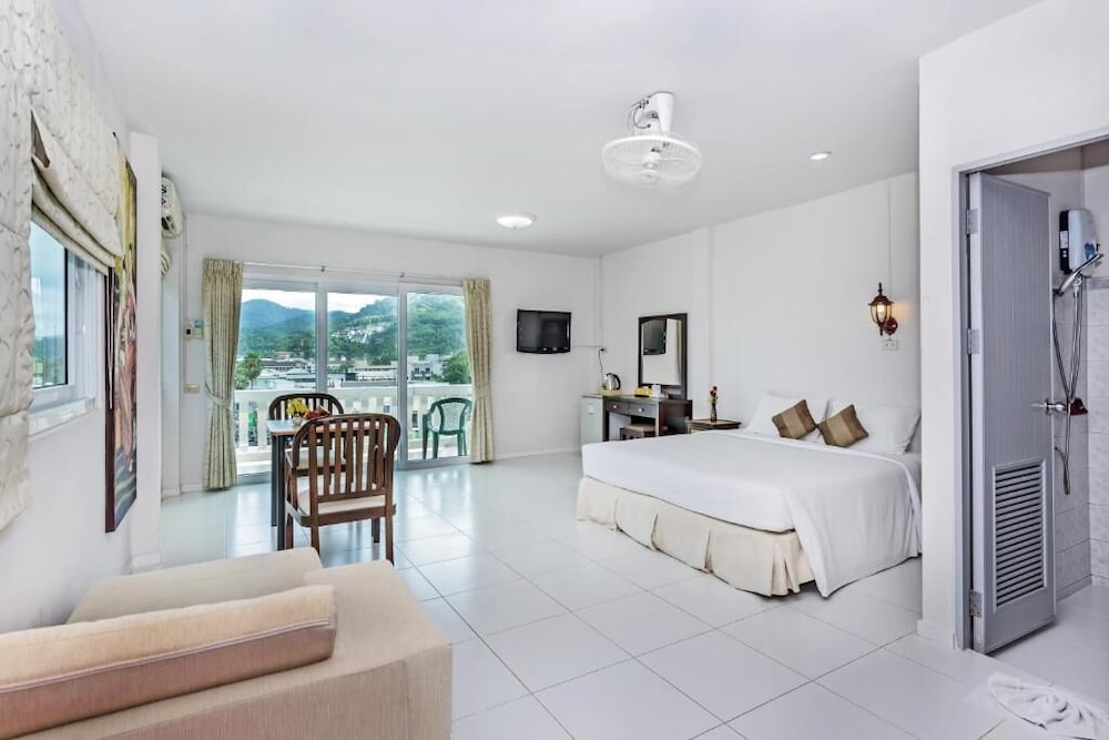 Deluxe Double Room with Sea View photo 2