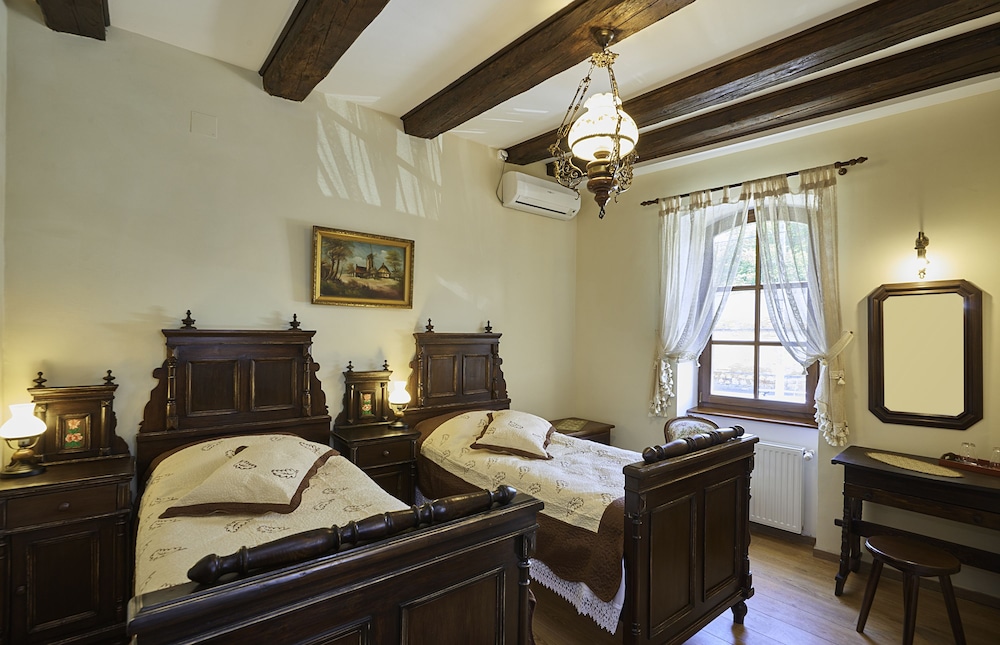 Standard Twin Room photo 3