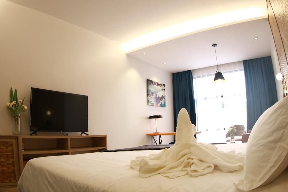 Deluxe Double Room, 1 King Bed, Non Smoking - Photo 21