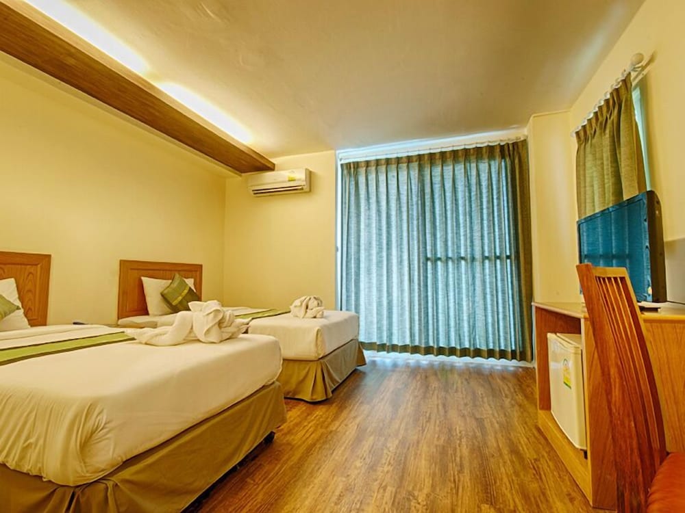 Superior Triple Room photo 2