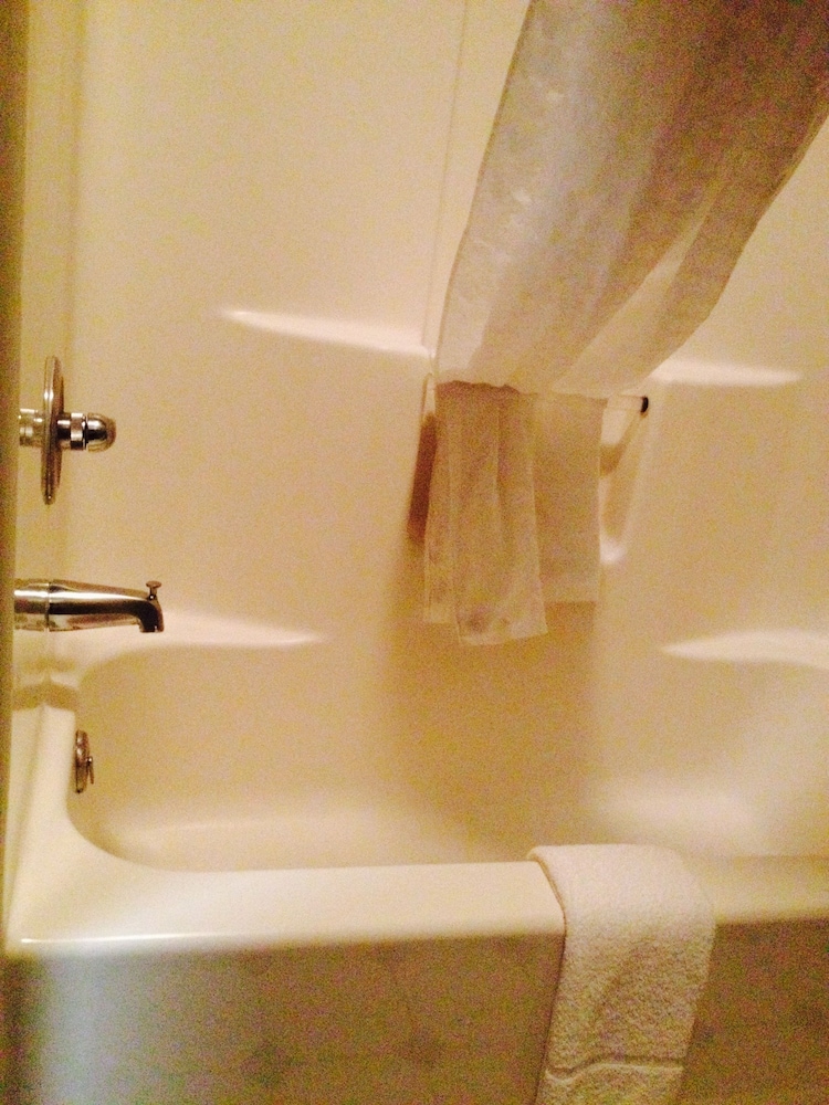 Standard Room, 1 King Bed, Accessible, Non Smoking (Accessible Bathtub) - Photo 10