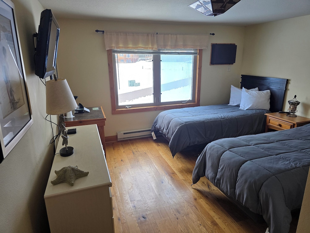 Standard Double or Twin Room photo 2